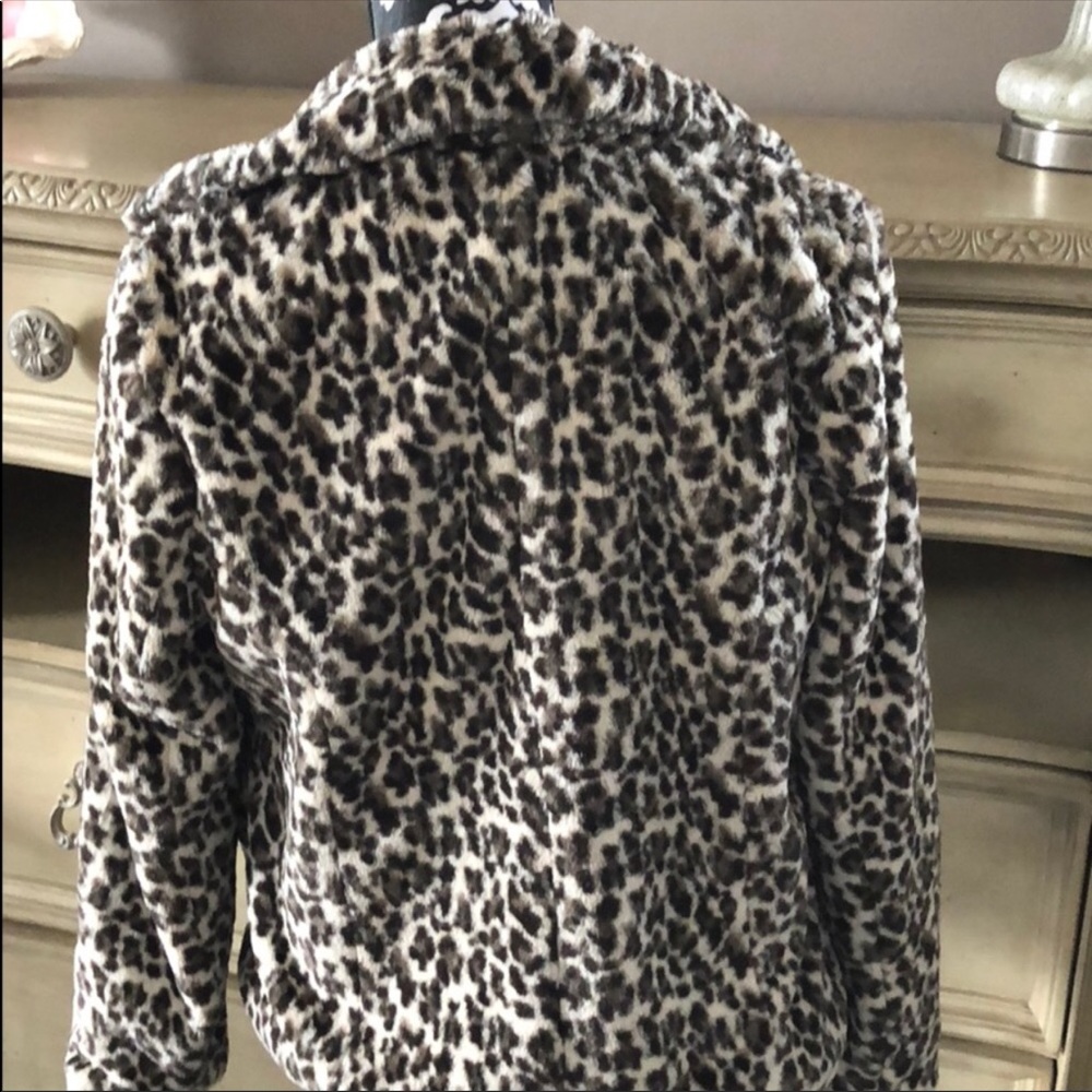 Betsy Johnson Faux fur leopard jacket
